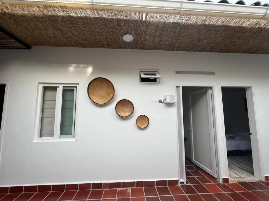 Nueva En San Antonio Cali, La Casa De Tona Villa Kültér fotó