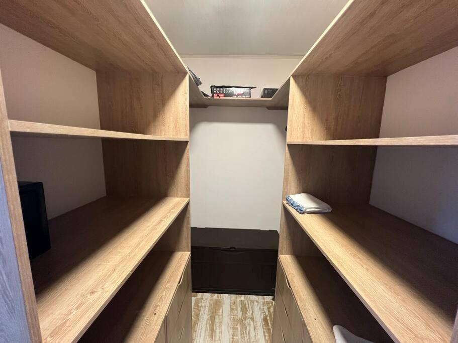 Nueva En San Antonio Cali, La Casa De Tona Villa Kültér fotó